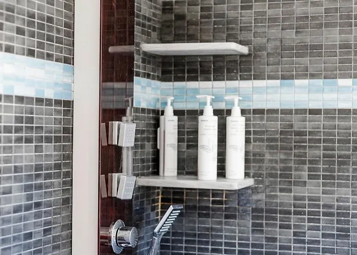 Casa De La Flora By Rhodes4vacation *